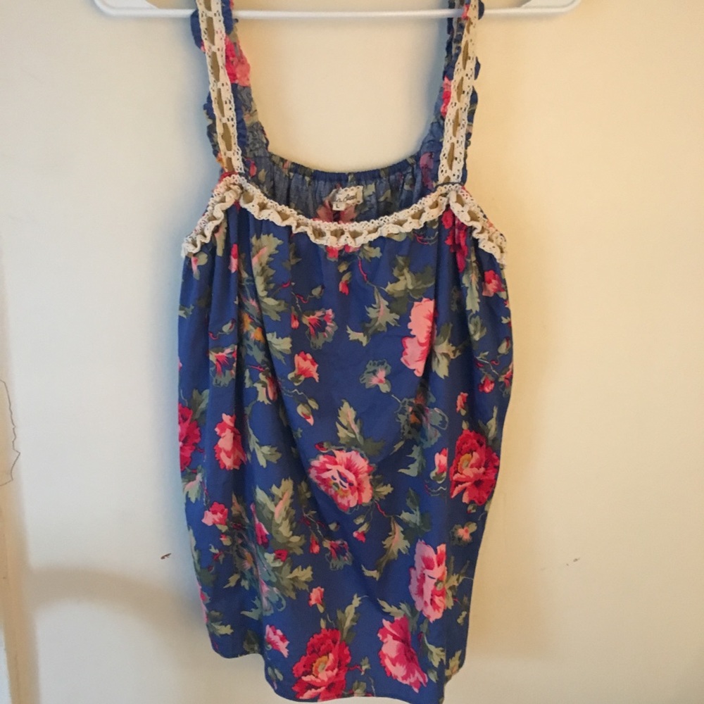 Floral Tank Top with Lace Detail